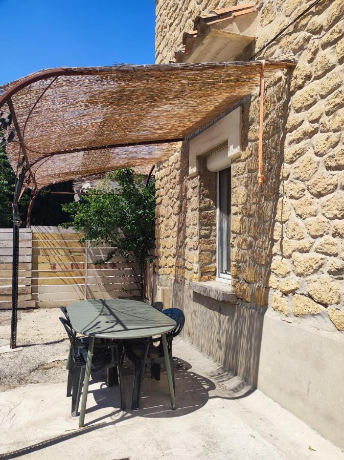 Appartement Dans Partie De Mas En Camargue Arles Extérieur photo